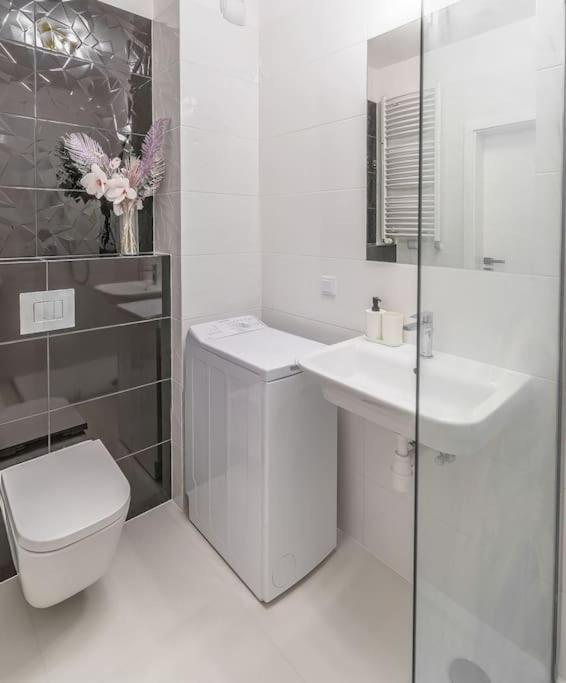 Urbannestgroup - Center - Sienna 65 Warszawa